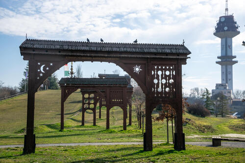 Gates with tower